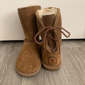 Tie-up the Back Bear Paws